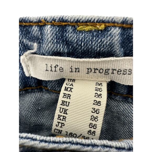 Life in Progress Light Rinse Distressed High-Waist Lace Patch Jeans Women's 26 - Picture 5 of 8